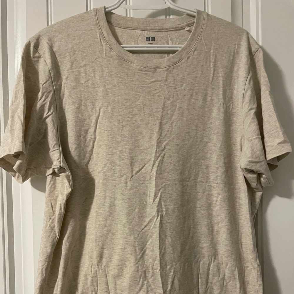 Uniqlo T-shirt